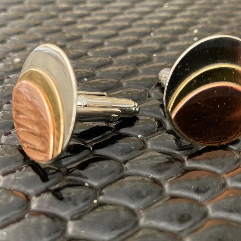 Shield 5th Avenue Tri Tone Metal Cufflinks 1960s Rare Unique & Signed